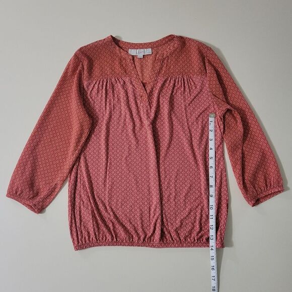 Loft Women's Mixed Media Rust Print V-neck 3/4 Length Sleeve Pullover Top - Picture 5 of 14